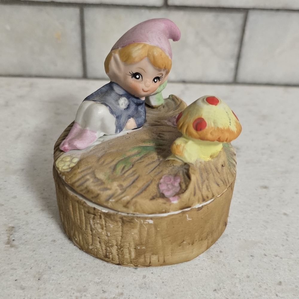 Vintage Homeco Painted Porcelain Elf Mushroom Forest Fairy Pixie Trinket Box